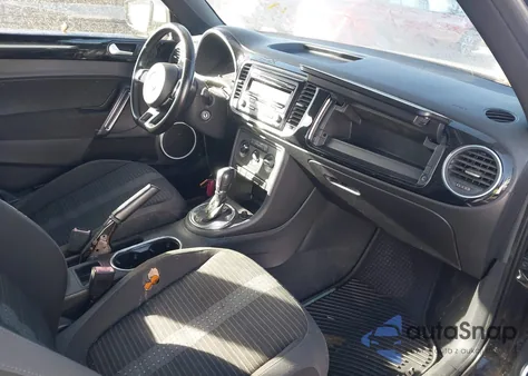 2012 Volkswagen Beetle 2.0T Turbo Launch Edition z USA, uszkodzony, nr VIN 3VWVA7AT6CM602890